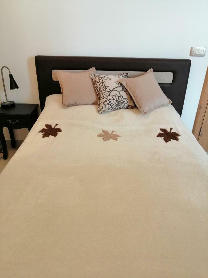 Studio Apartman Irena 2 บิเยลา ภายนอก รูปภาพ