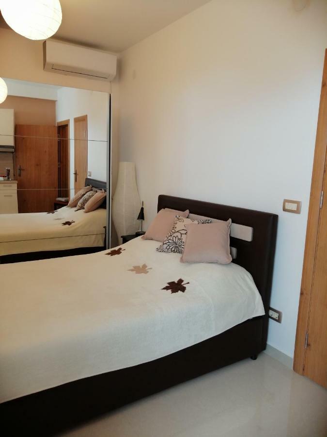 Studio Apartman Irena 2 บิเยลา ภายนอก รูปภาพ